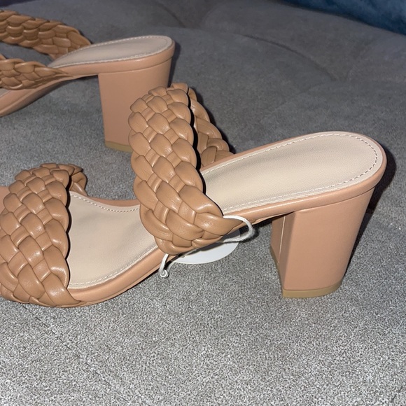 NEW Double Braided Strap Block Heels - Picture 6 of 7